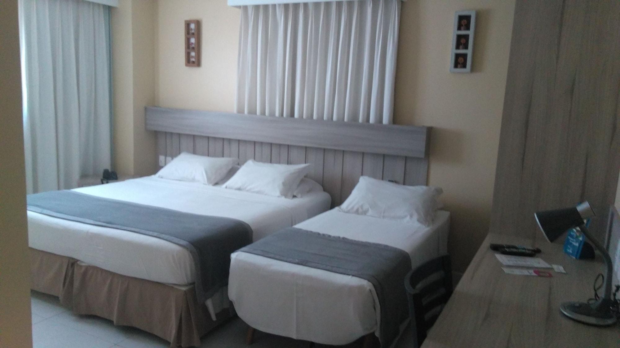 Hotel Anahi Жабуатан-дус-Гуарарапіс Екстер'єр фото